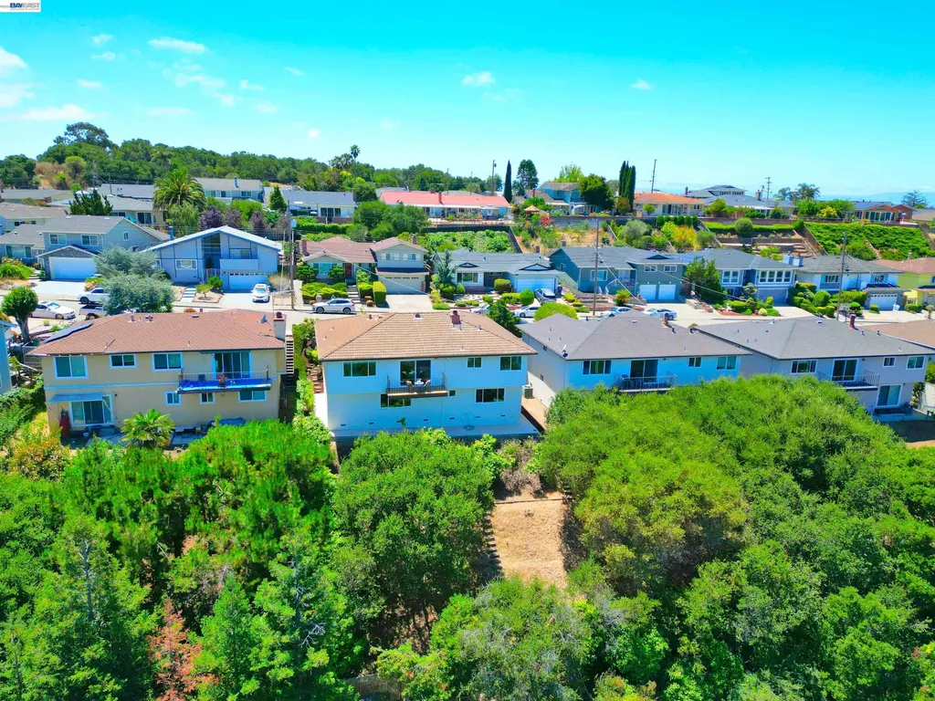 21714 Shadyspring Road Castro Valley CA 94546