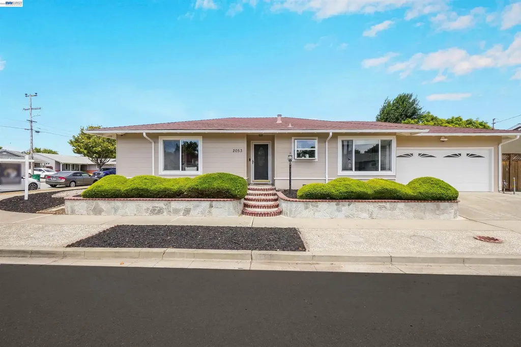 2053 Trafalgar Avenue Hayward CA 94545