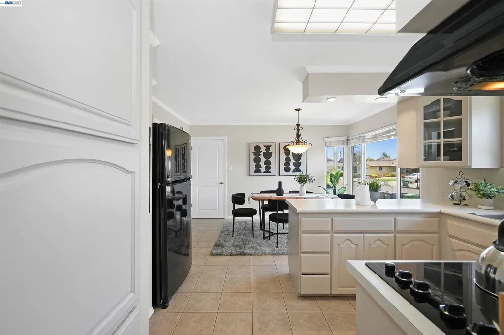 2053 Trafalgar Avenue Hayward CA 94545