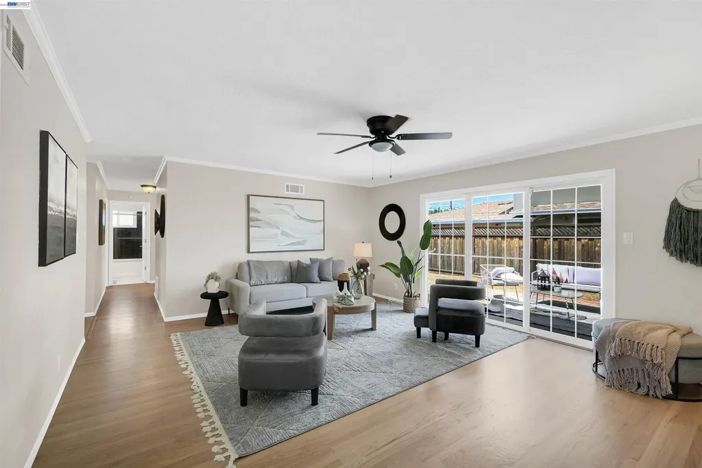 2053 Trafalgar Avenue Hayward CA 94545