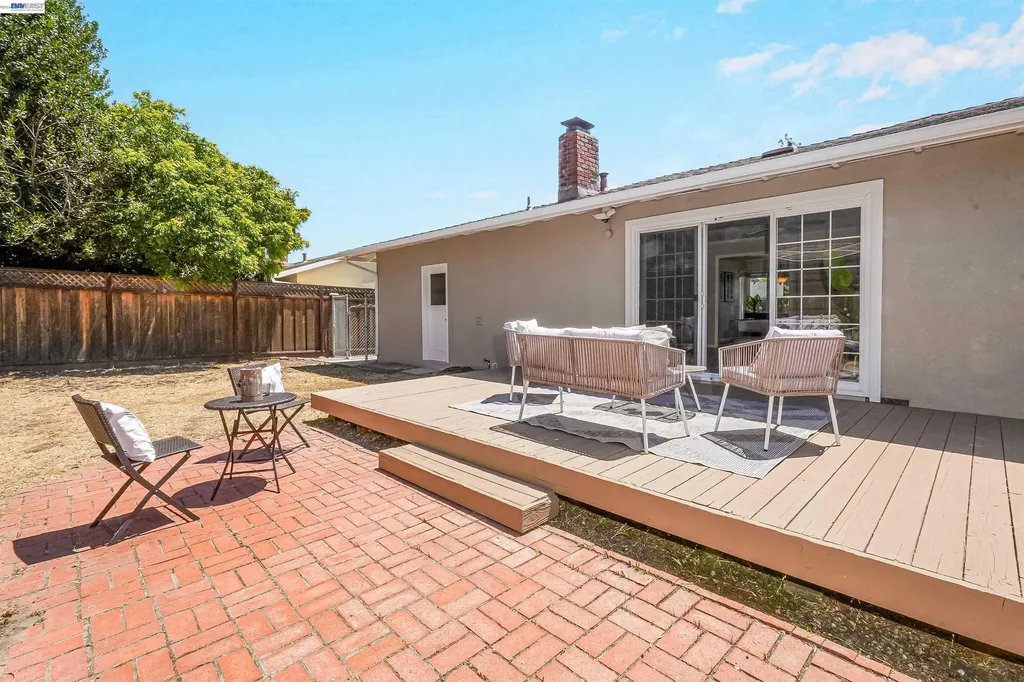 2053 Trafalgar Avenue Hayward CA 94545