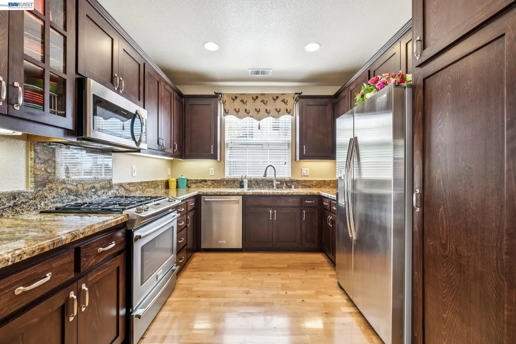 3158 Persimmon Circle Pleasanton CA 94588