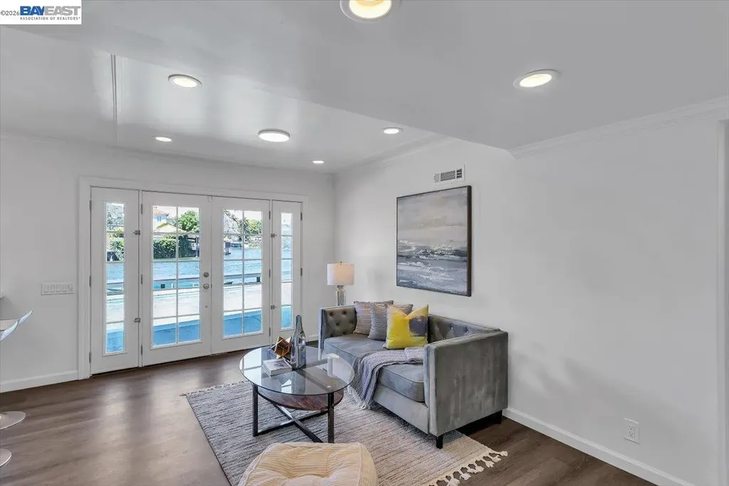 612 Fortress Isle Alameda CA 94501