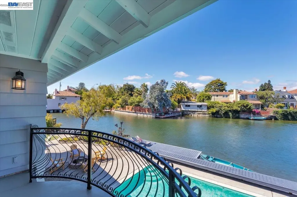 612 Fortress Isle Alameda CA 94501