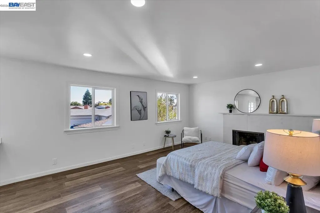 612 Fortress Isle Alameda CA 94501