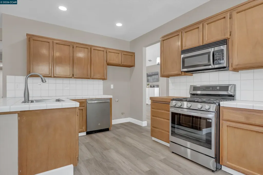 1806 Locke Court Oakley CA 94561