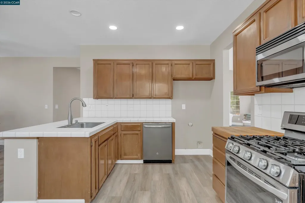 1806 Locke Court Oakley CA 94561