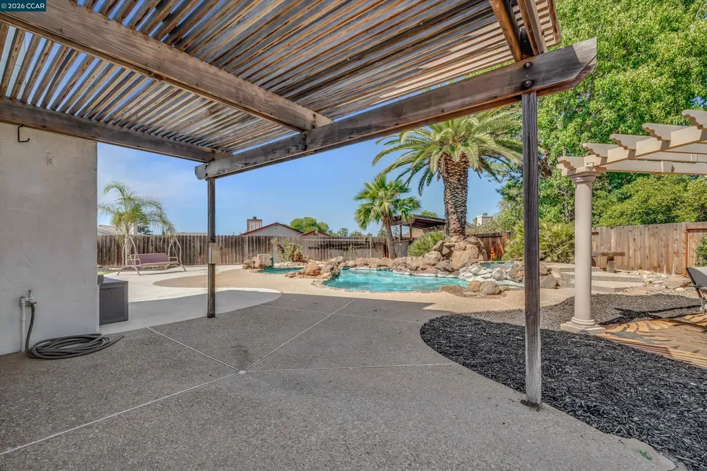 1806 Locke Court Oakley CA 94561