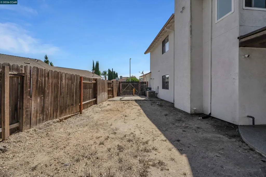 1806 Locke Court Oakley CA 94561