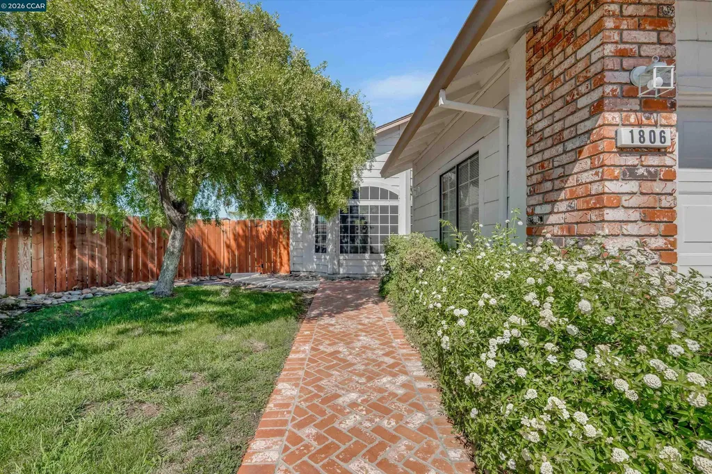 1806 Locke Court Oakley CA 94561