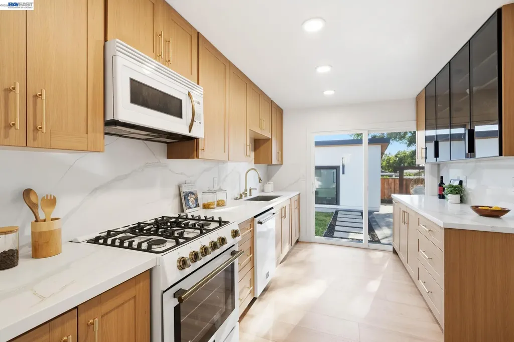 43163 Starr Street Fremont CA 94539