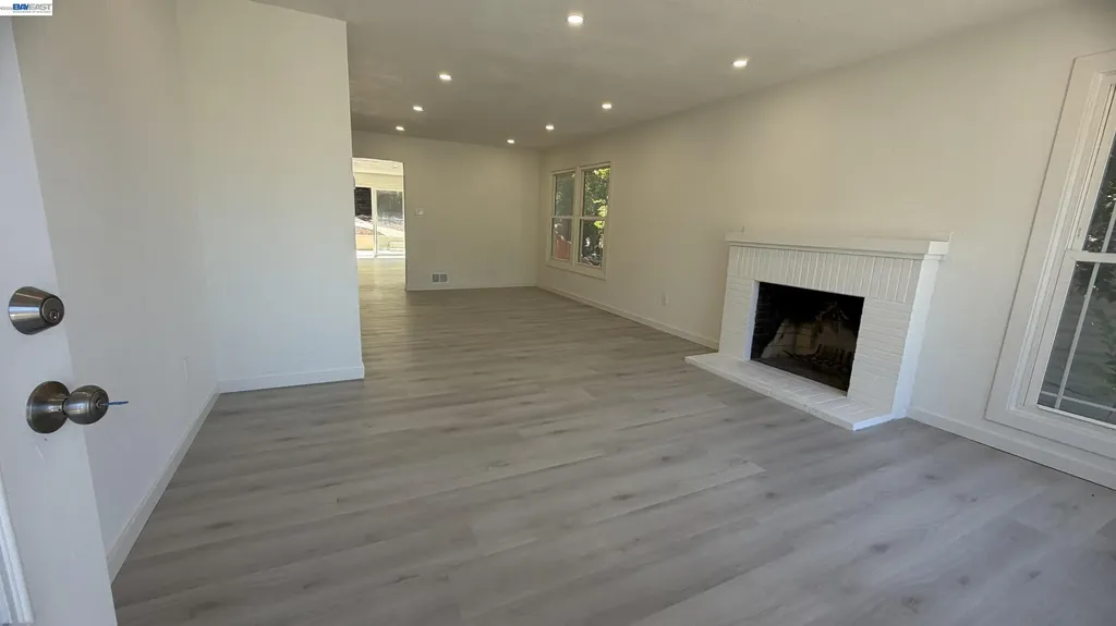 931 Hargus Avenue Vallejo CA 94591
