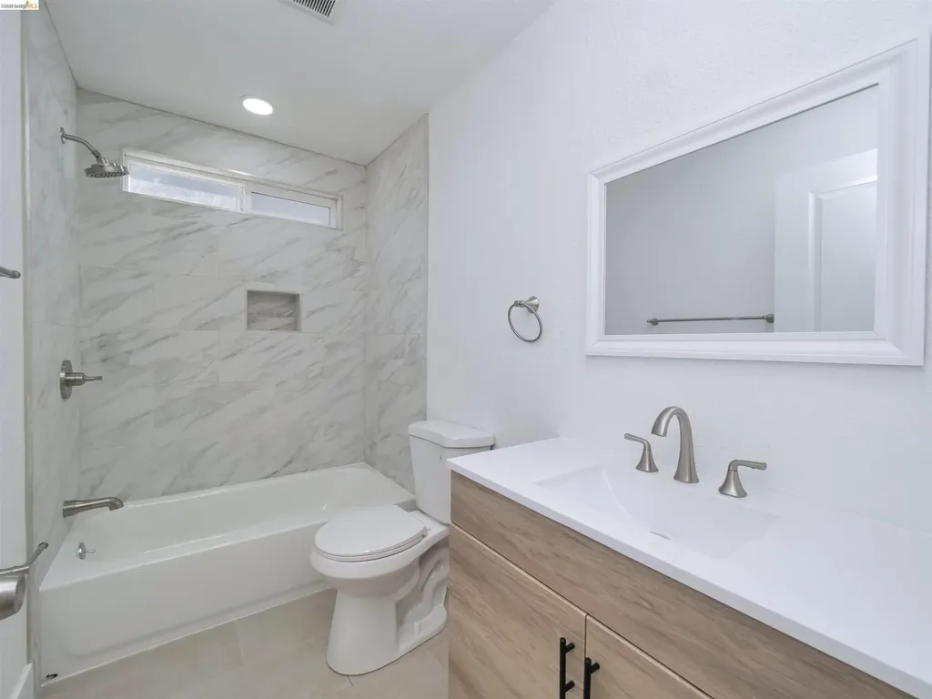 235 Toledo Court Vallejo CA 94591