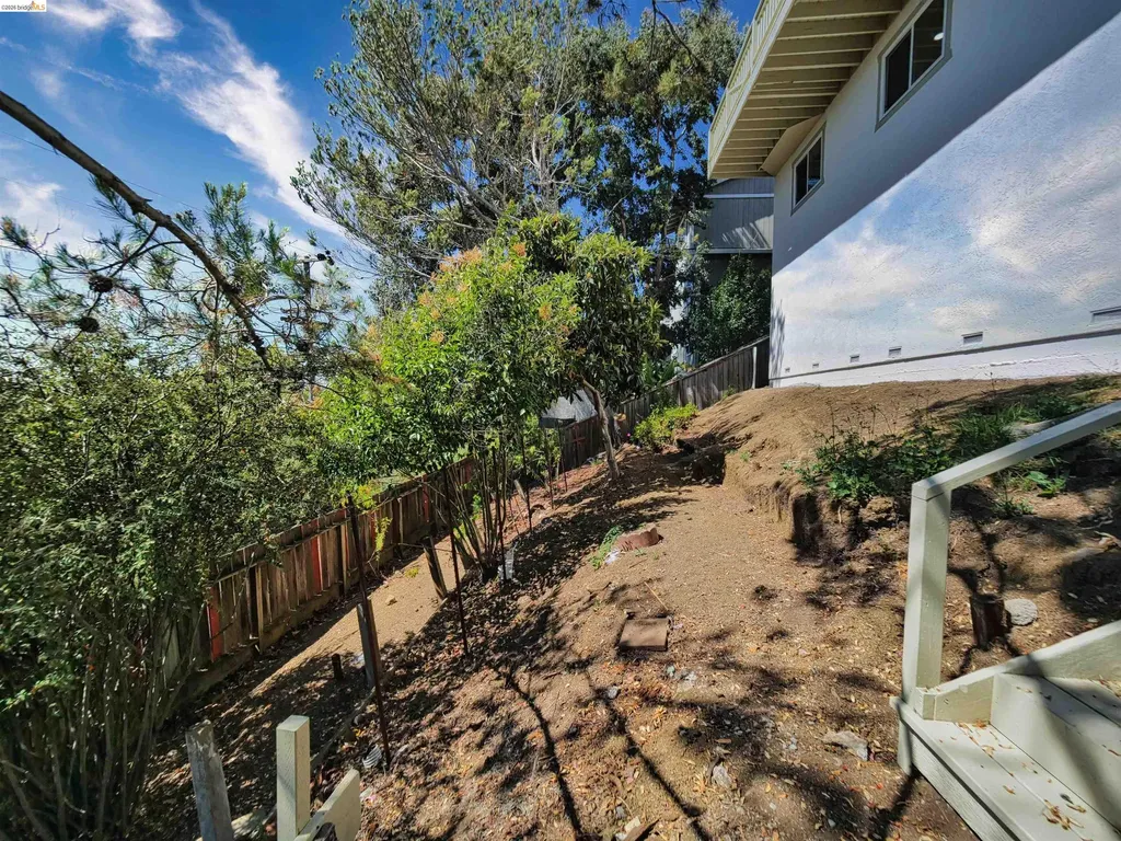 235 Toledo Court Vallejo CA 94591