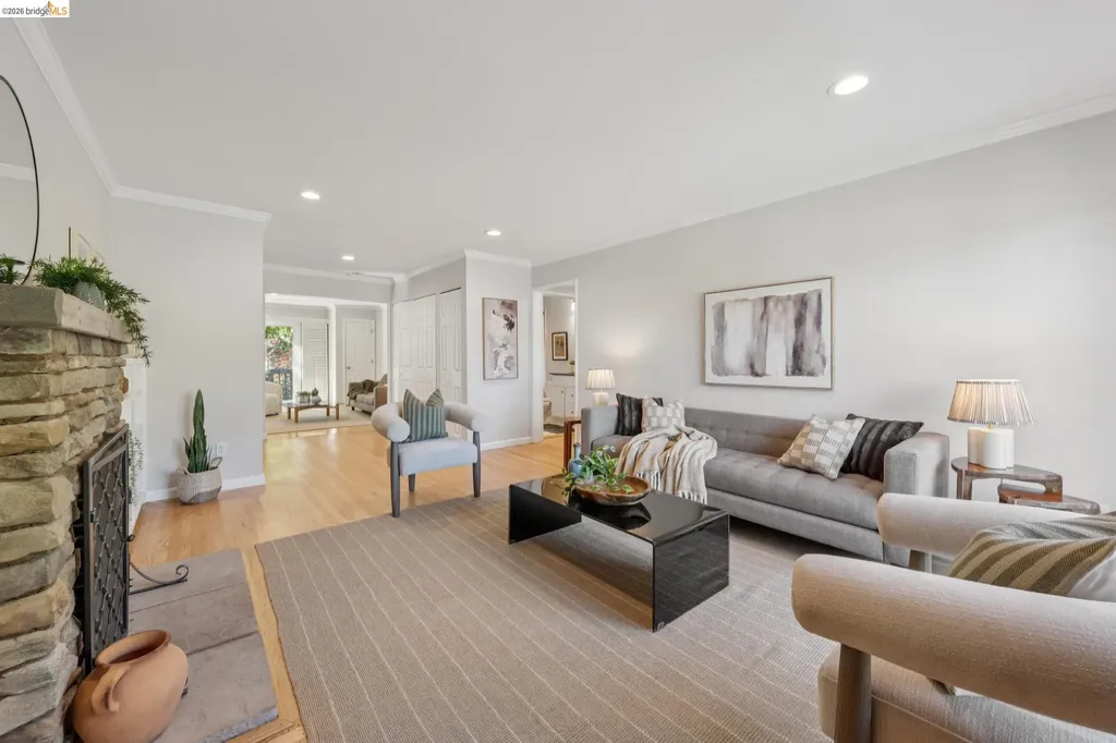 1036 Spring Court Hayward CA 94542
