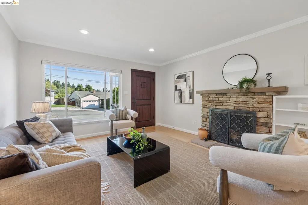 1036 Spring Court Hayward CA 94542