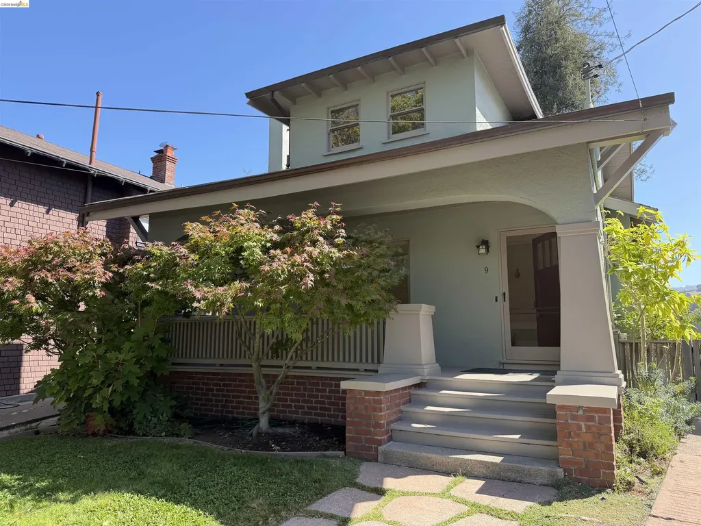 6 Greenbank Avenue Piedmont CA 94611