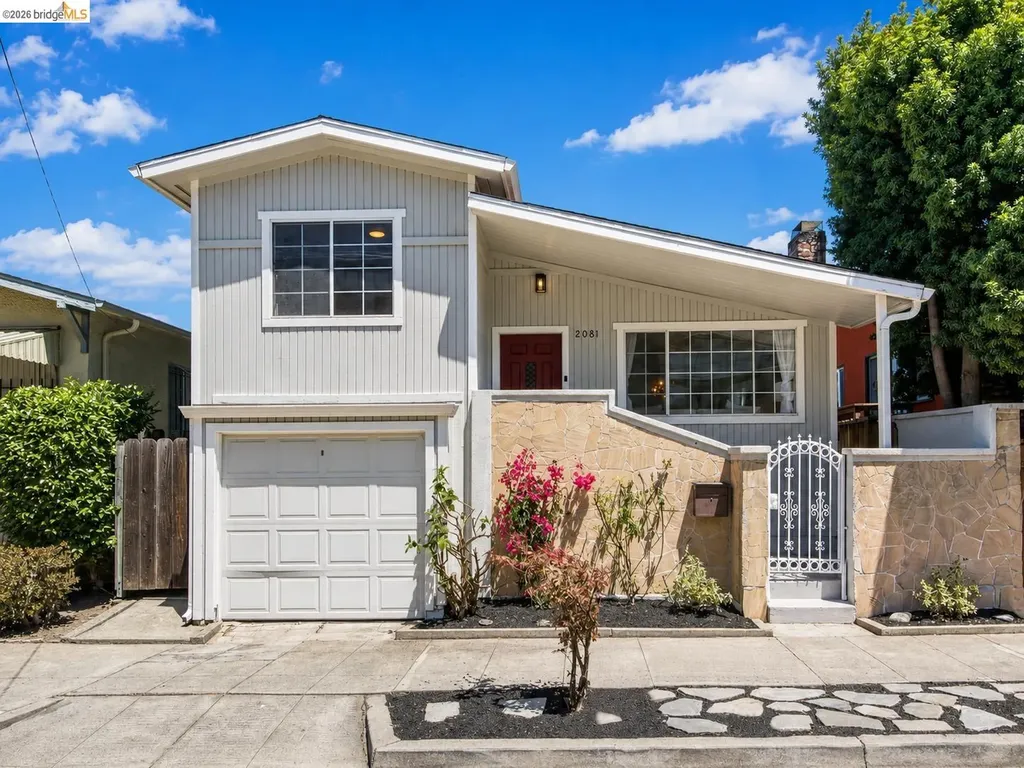 Berkeley CA, 2081 Bonar Street