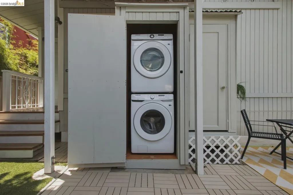 2081 Bonar Street Berkeley CA 94702