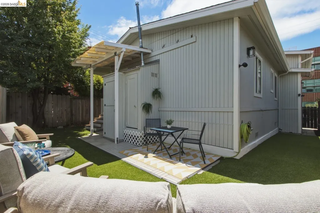 2081 Bonar Street Berkeley CA 94702