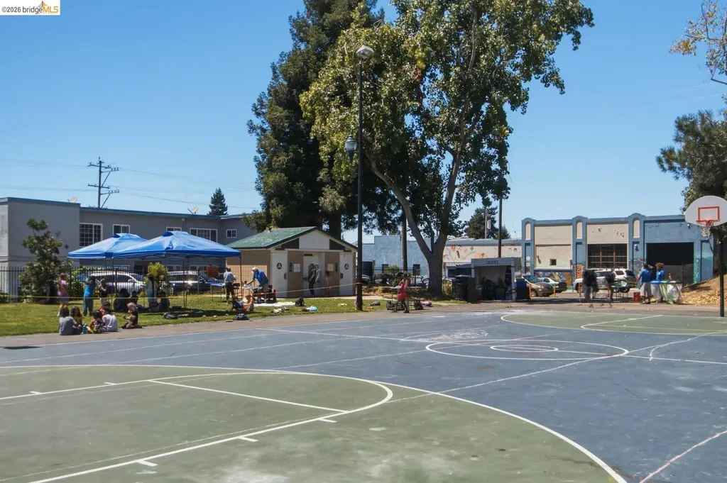 2081 Bonar Street Berkeley CA 94702