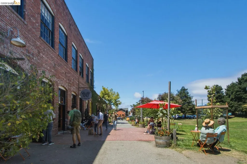 2081 Bonar Street Berkeley CA 94702