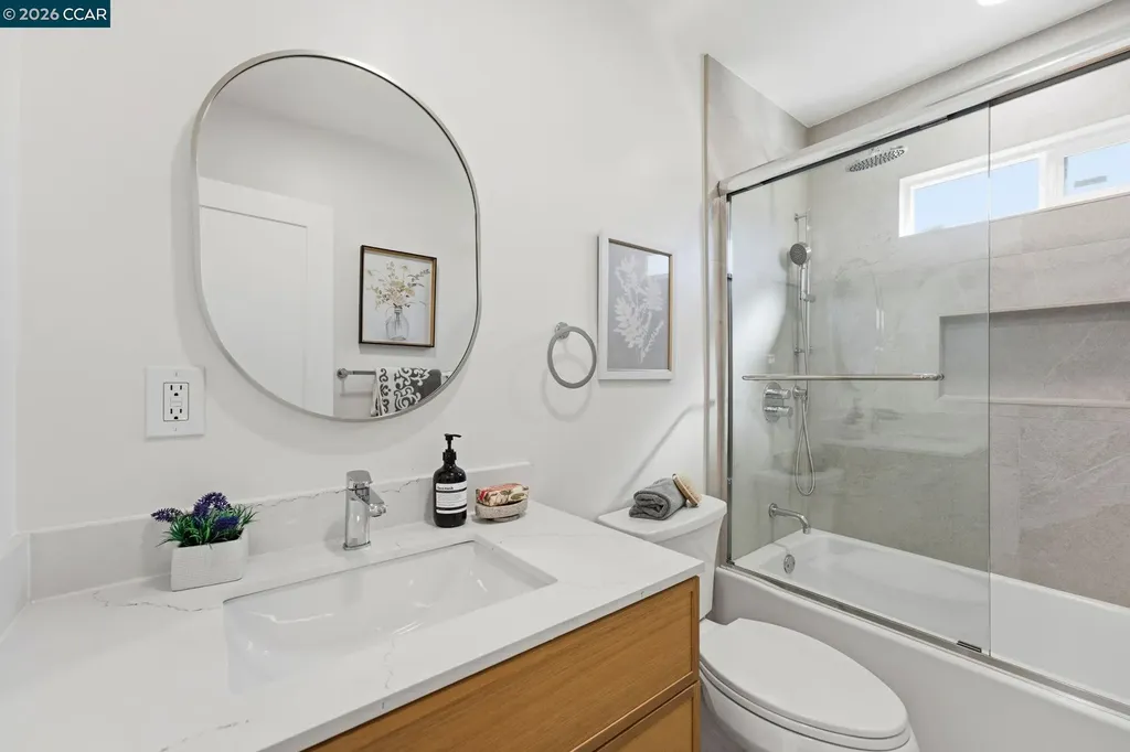 2808 Carmel Street Oakland CA 94602