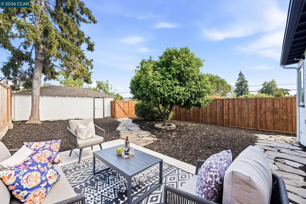 2808 Carmel Street Oakland CA 94602
