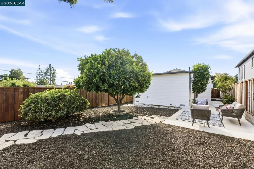 2808 Carmel Street Oakland CA 94602