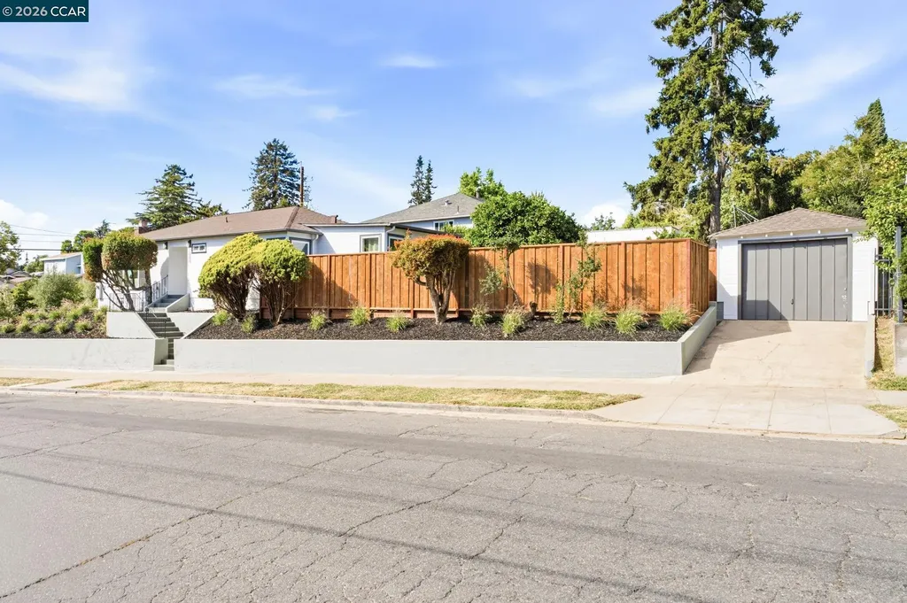 2808 Carmel Street Oakland CA 94602