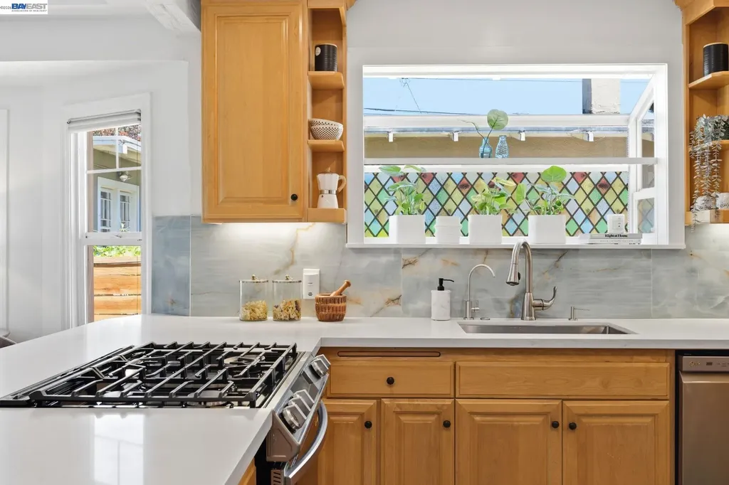 1730 Lincoln Avenue Alameda CA 94501