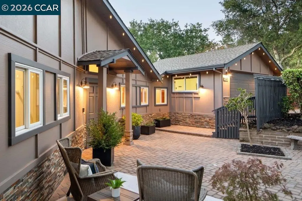 200 Longview Terrace Orinda CA 94563