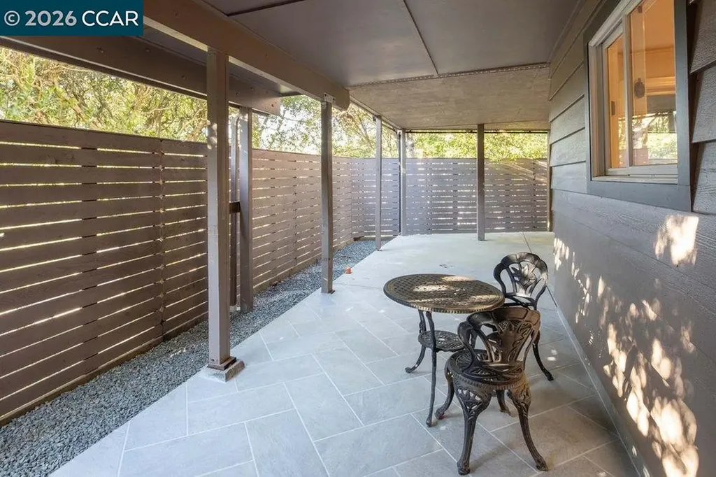 200 Longview Terrace Orinda CA 94563