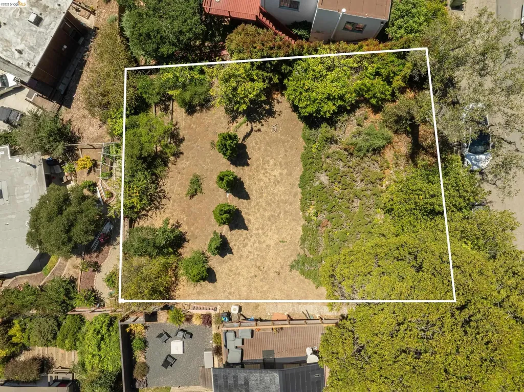 1072 Sterling Avenue Berkeley CA 94708