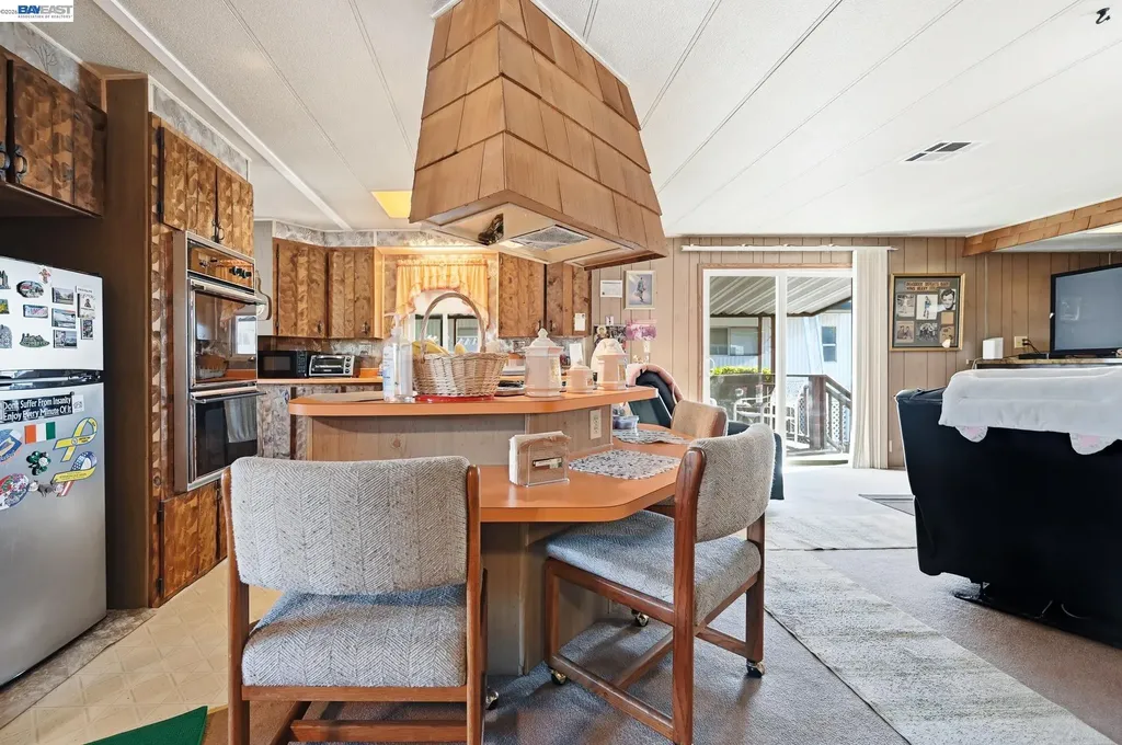 4141 Deep Creek Fremont CA 94555