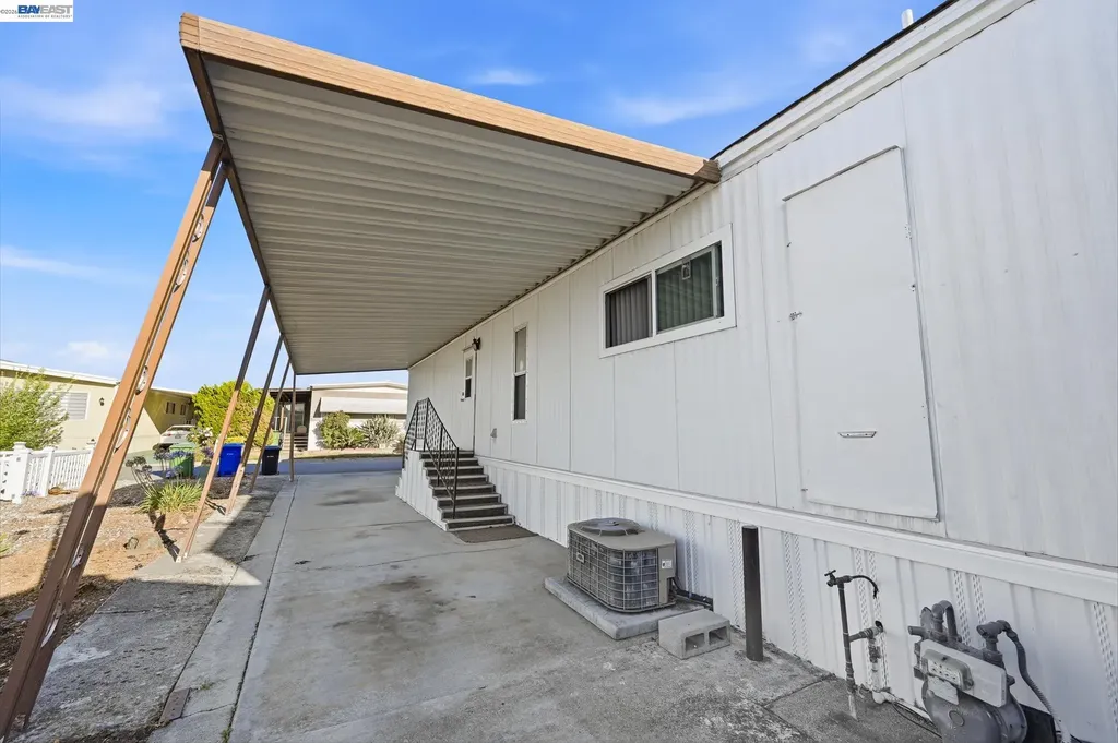 4141 Deep Creek Fremont CA 94555