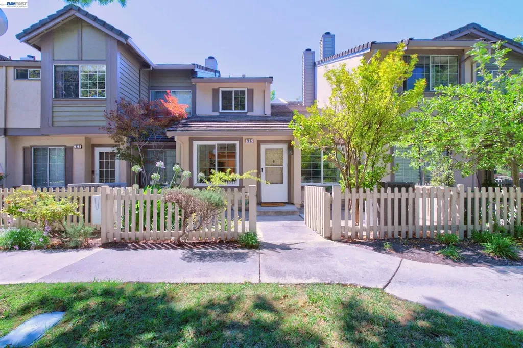 7422 Oxford Circle Dublin CA 94568
