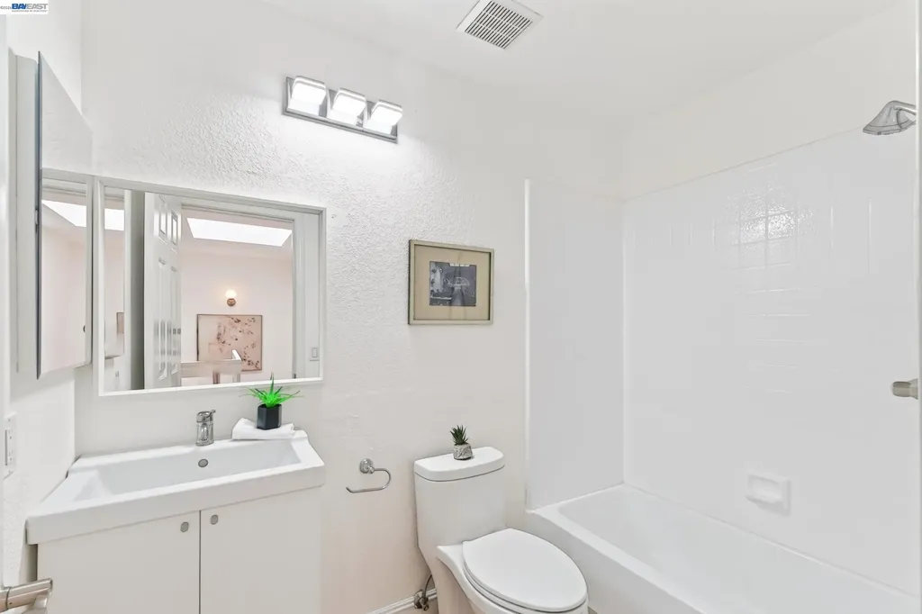 7422 Oxford Circle Dublin CA 94568