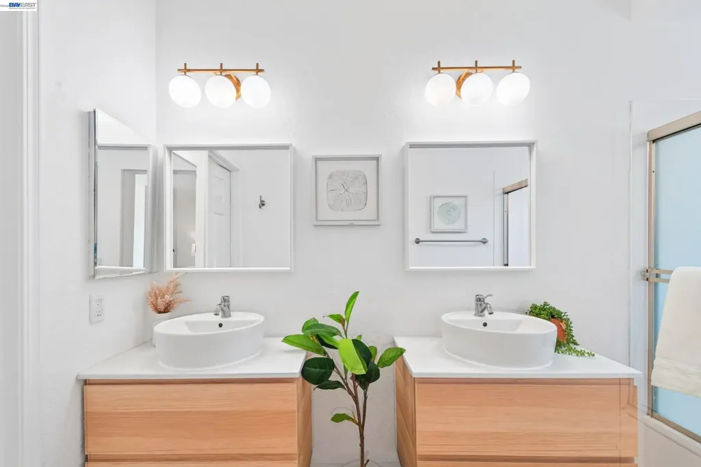 7422 Oxford Circle Dublin CA 94568