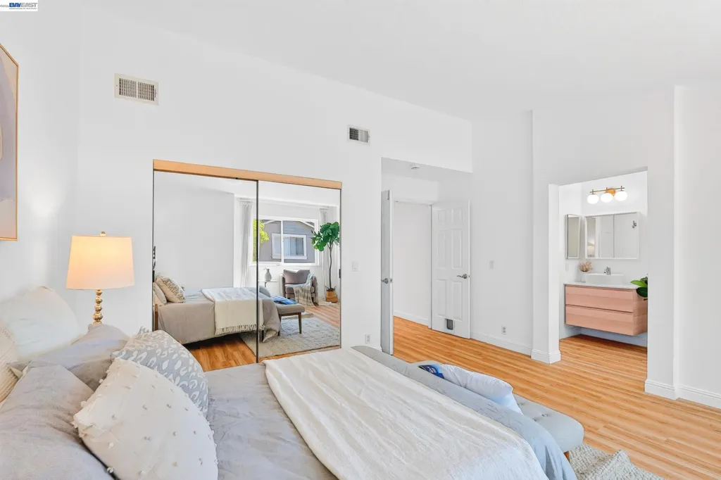 7422 Oxford Circle Dublin CA 94568