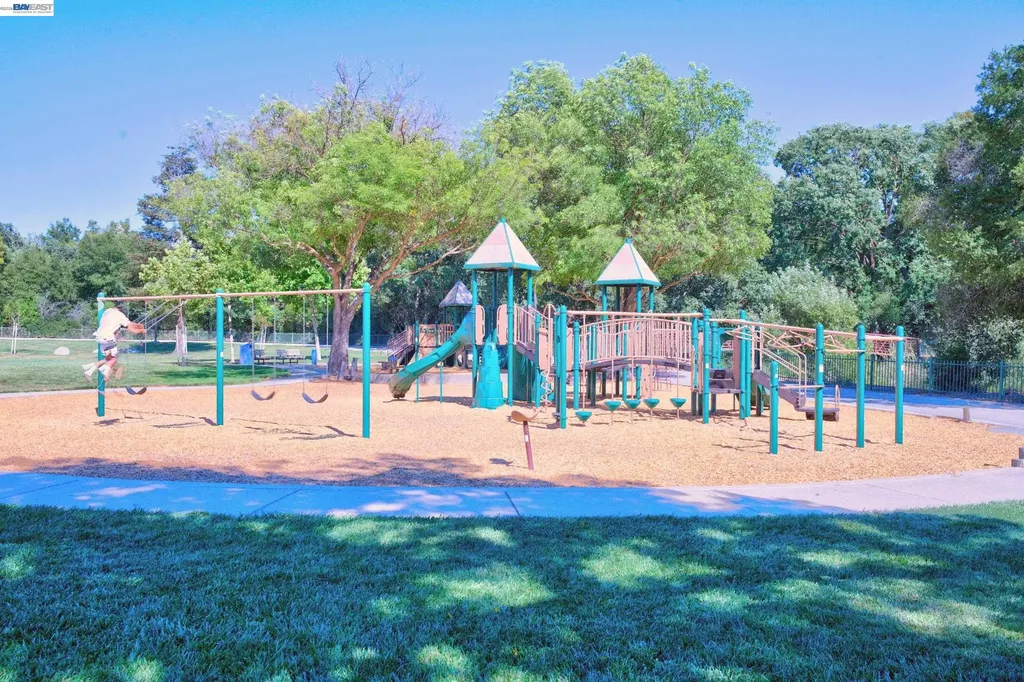 7422 Oxford Circle Dublin CA 94568