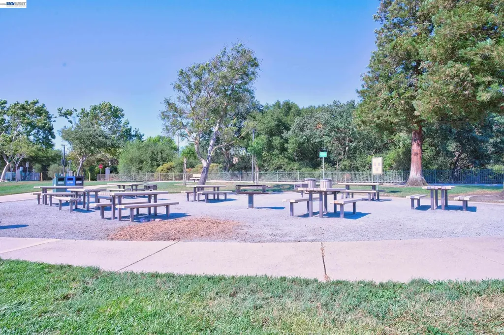 7422 Oxford Circle Dublin CA 94568