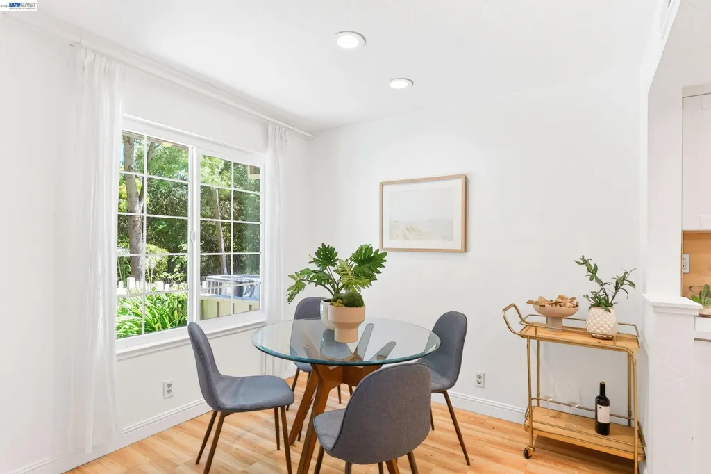7422 Oxford Circle Dublin CA 94568