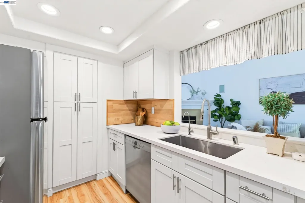 7422 Oxford Circle Dublin CA 94568