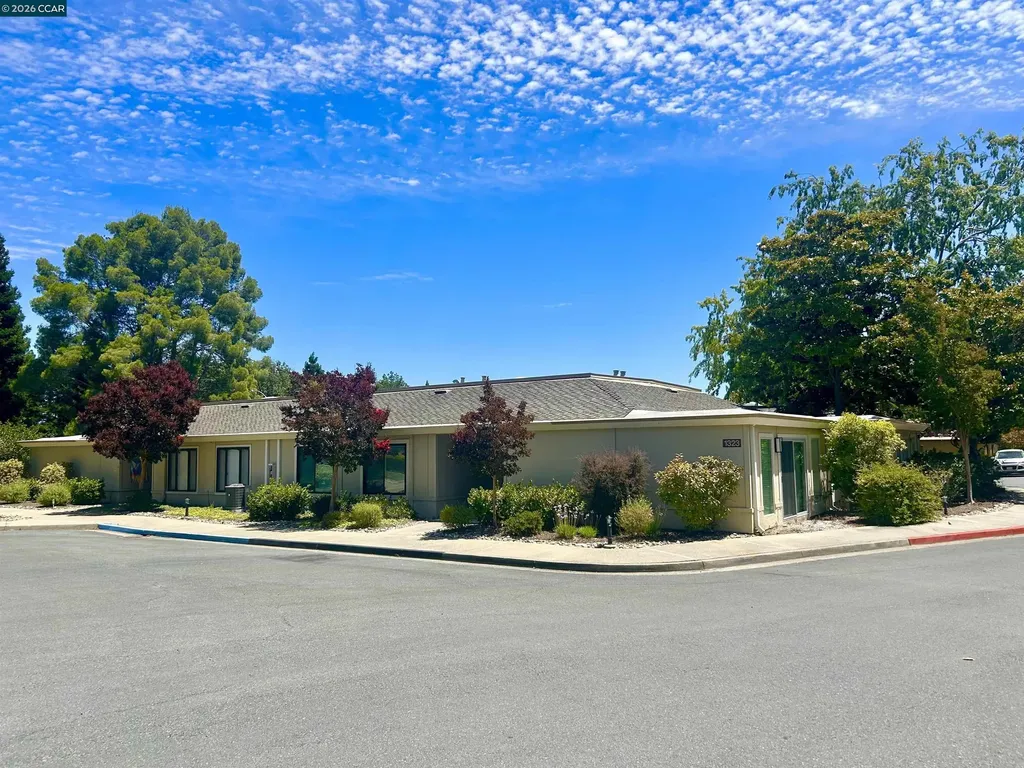 1323 Golden Rain Road Walnut Creek CA 94595