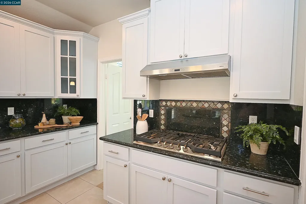 496 Panorama Drive Benicia CA 94510