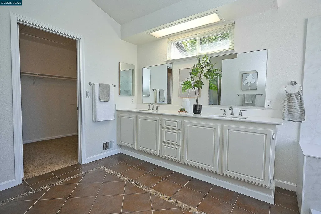 496 Panorama Drive Benicia CA 94510