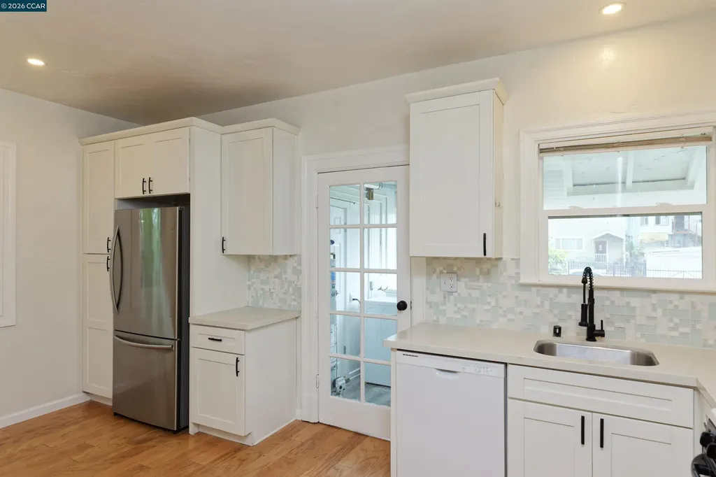 2012 15th Street Oakland CA 94606
