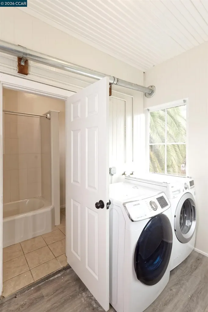 2012 15th Street Oakland CA 94606