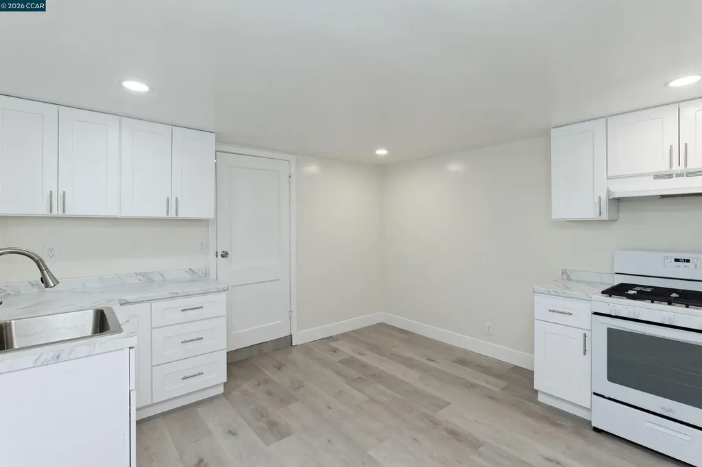 2012 15th Street Oakland CA 94606